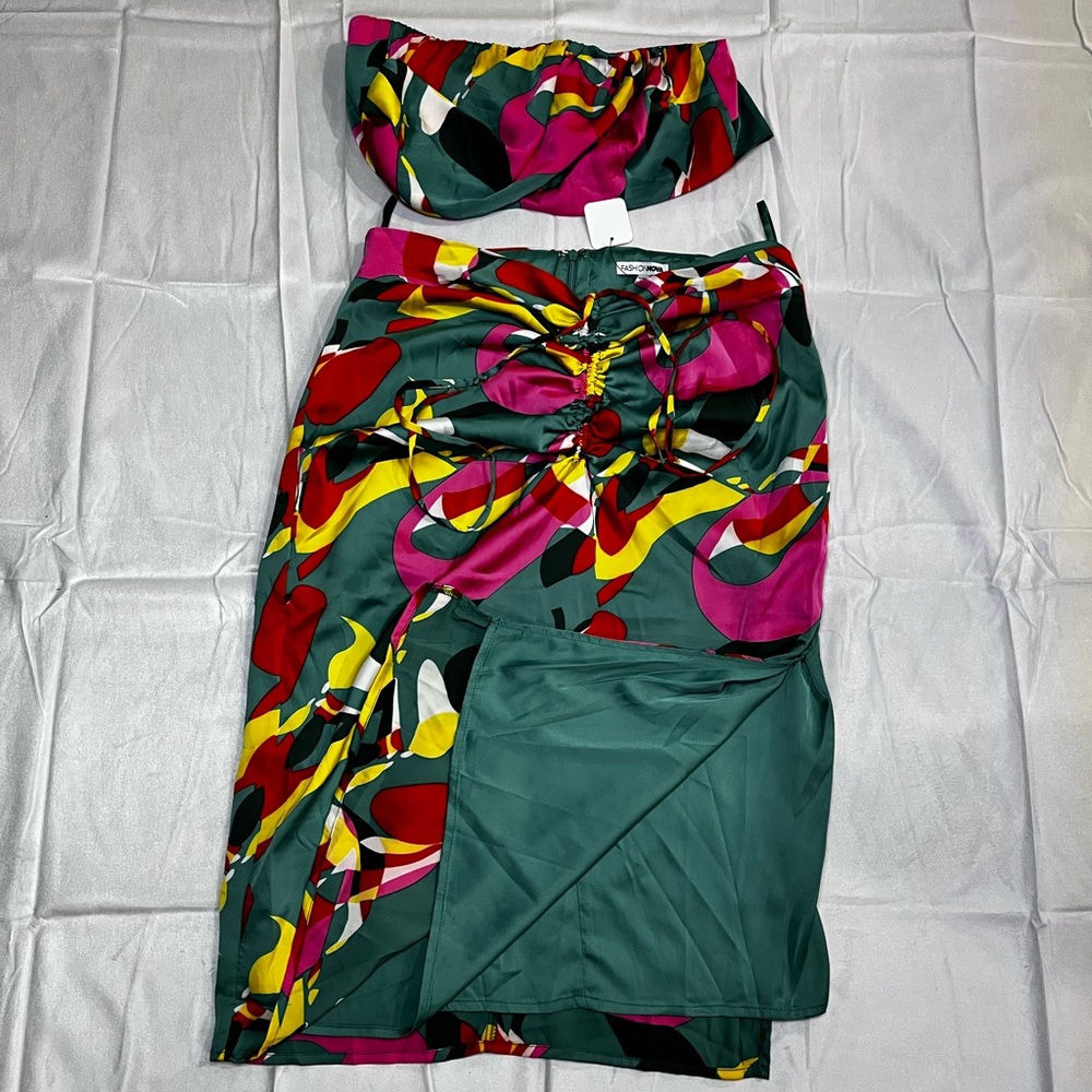 Satin Skirt Set Size XL